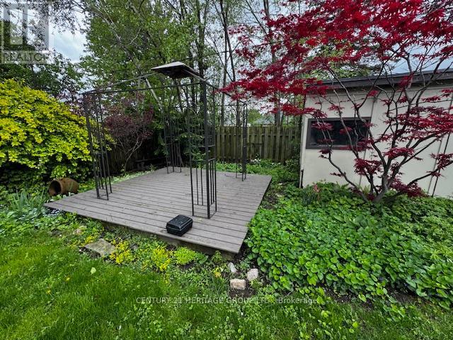 32 Marsh Road, Toronto, Ontario  M1K 1Y8 - Photo 17 - E12175128