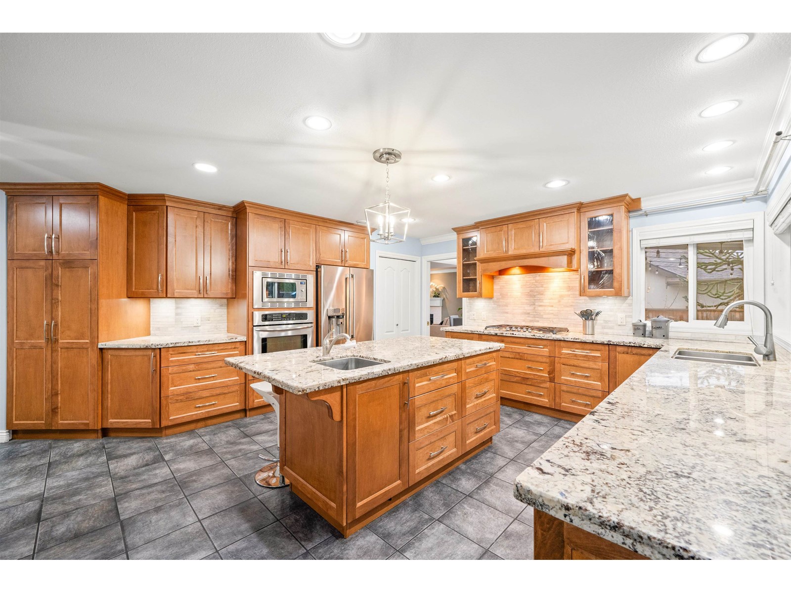 9063 162a Street, Surrey, British Columbia  V4N 3L6 - Photo 10 - R3008266