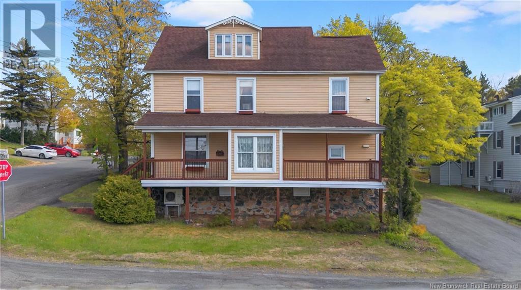 Property at 25 Central Street image 2