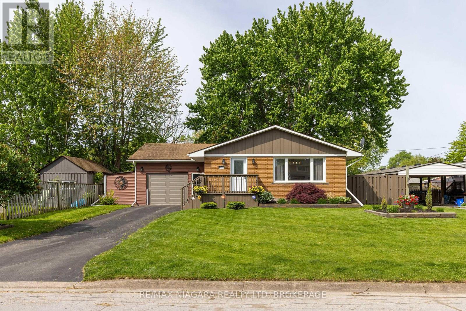 Property at 8401 BREADNER CRESCENT image 1