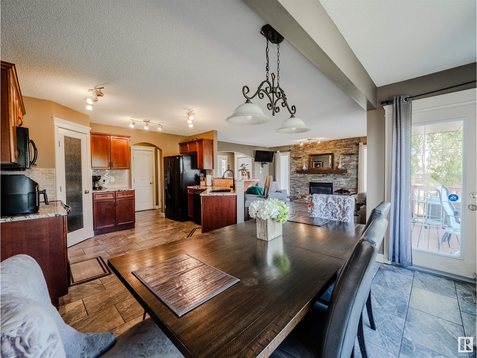 8509 Sloane Cr Nw, Edmonton, Alberta  T6R 0L1 - Photo 14 - E4438885