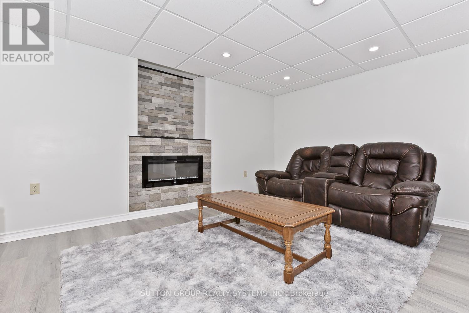 3945 Foxwood Avenue, Mississauga, Ontario  L5N 7V4 - Photo 36 - W12154621