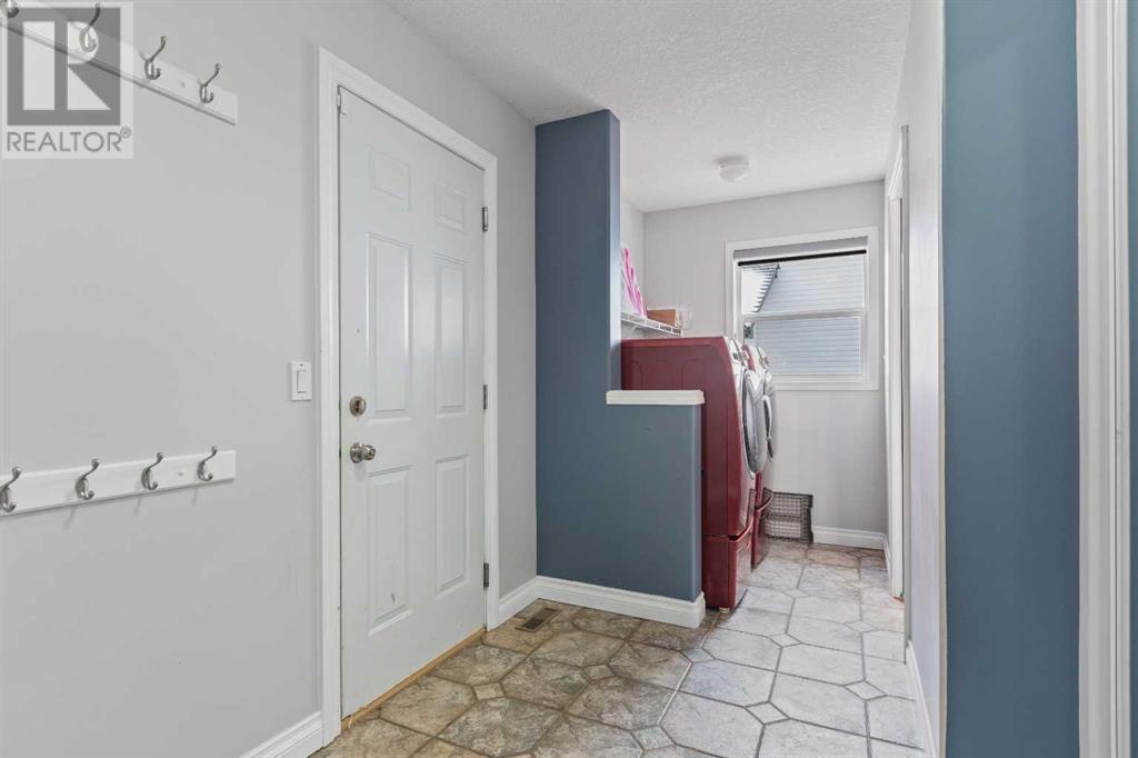 11 Bow Ridge Road, Cochrane, Alberta  T4C 1T4 - Photo 29 - A2225340