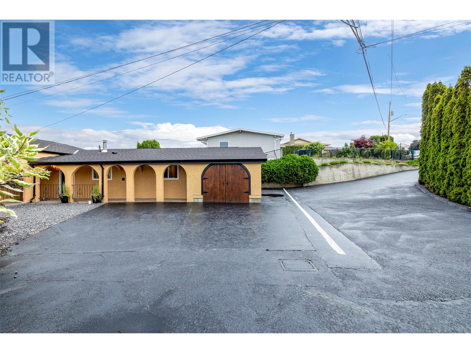 3754 Carrall Road, West Kelowna, BC V4t2C6