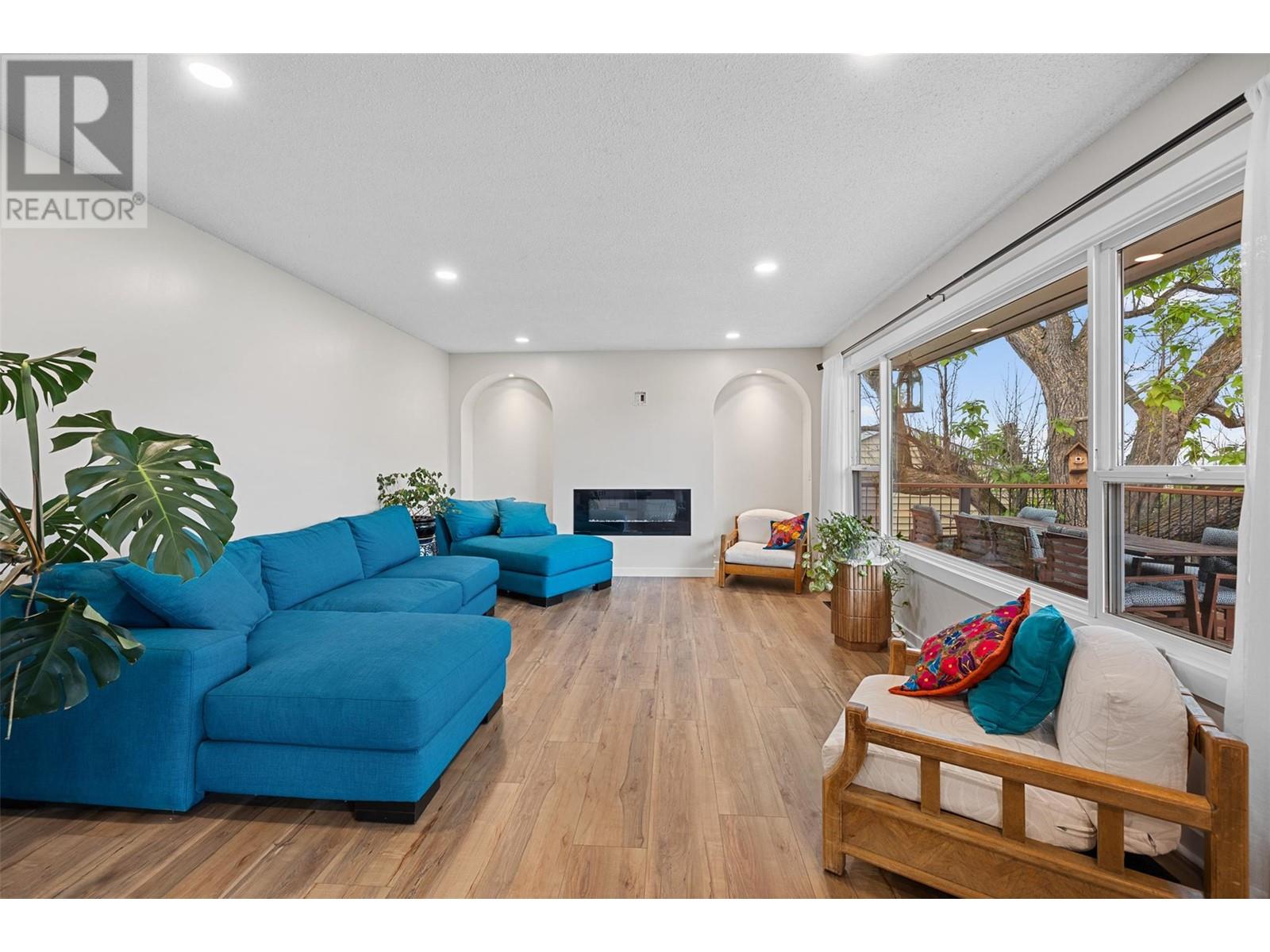 3754 Carrall Road, West Kelowna, BC V4t2C6