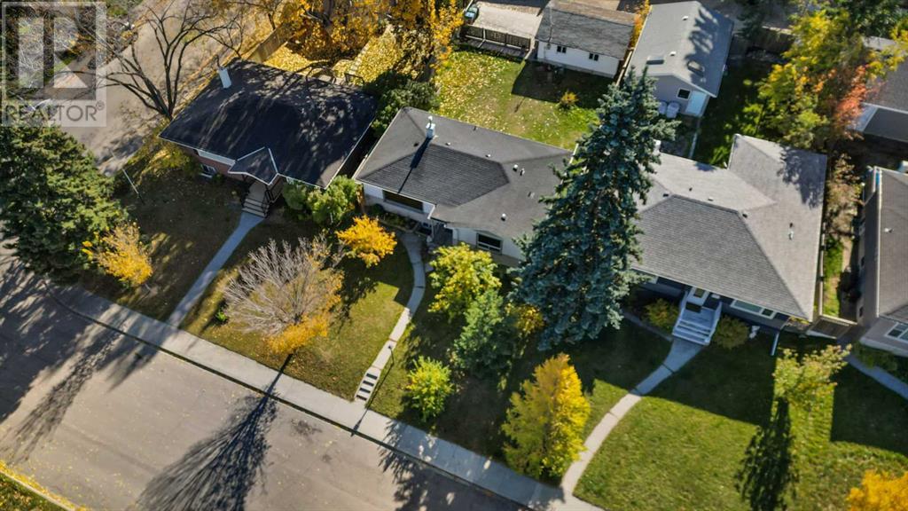 3243 Kenmare Crescent Sw, Calgary, Alberta  T3E 4R4 - Photo 5 - A2225411