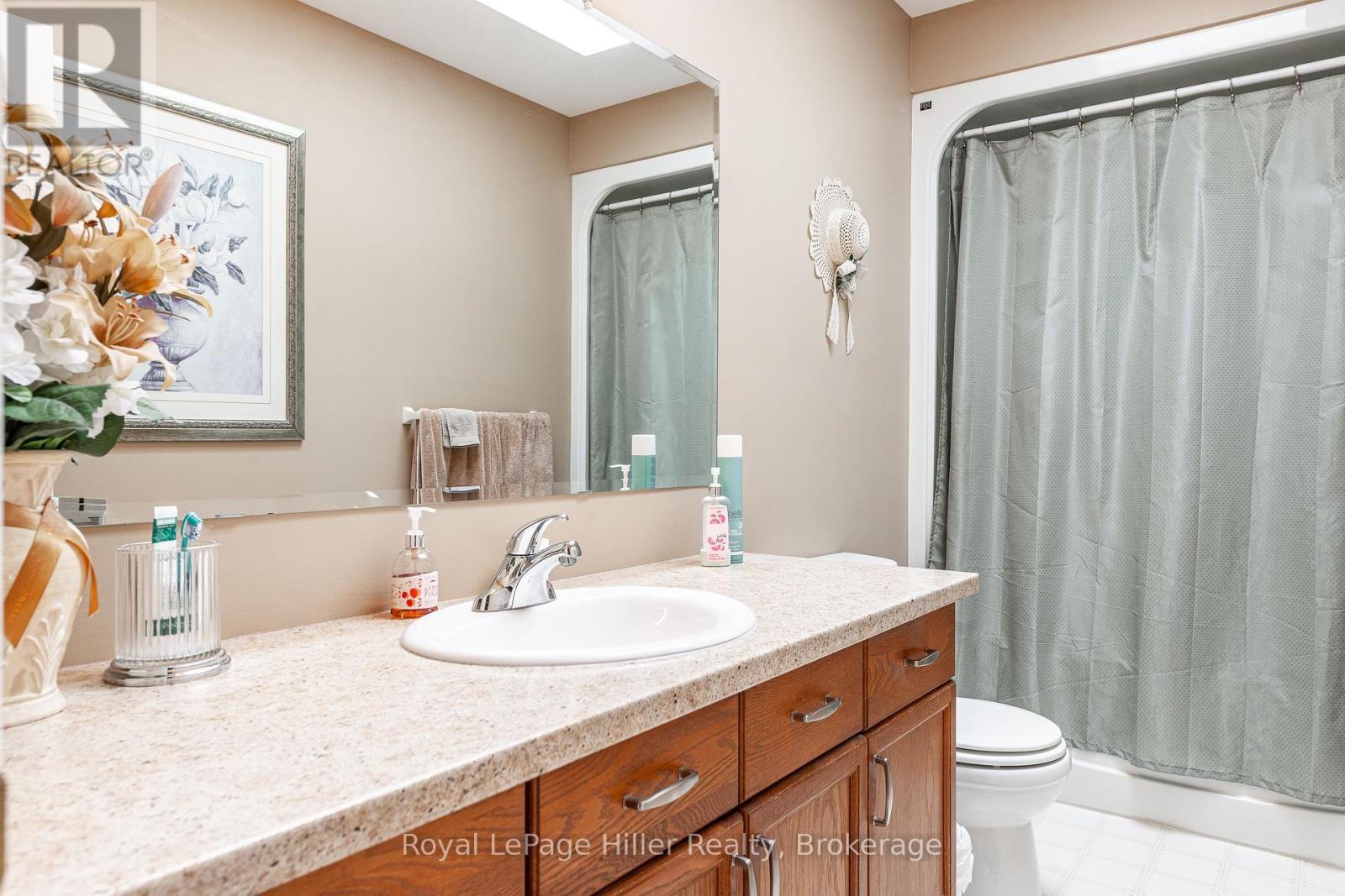 70 Pleasant Drive, Stratford, Ontario  N5A 4X3 - Photo 15 - X12179023