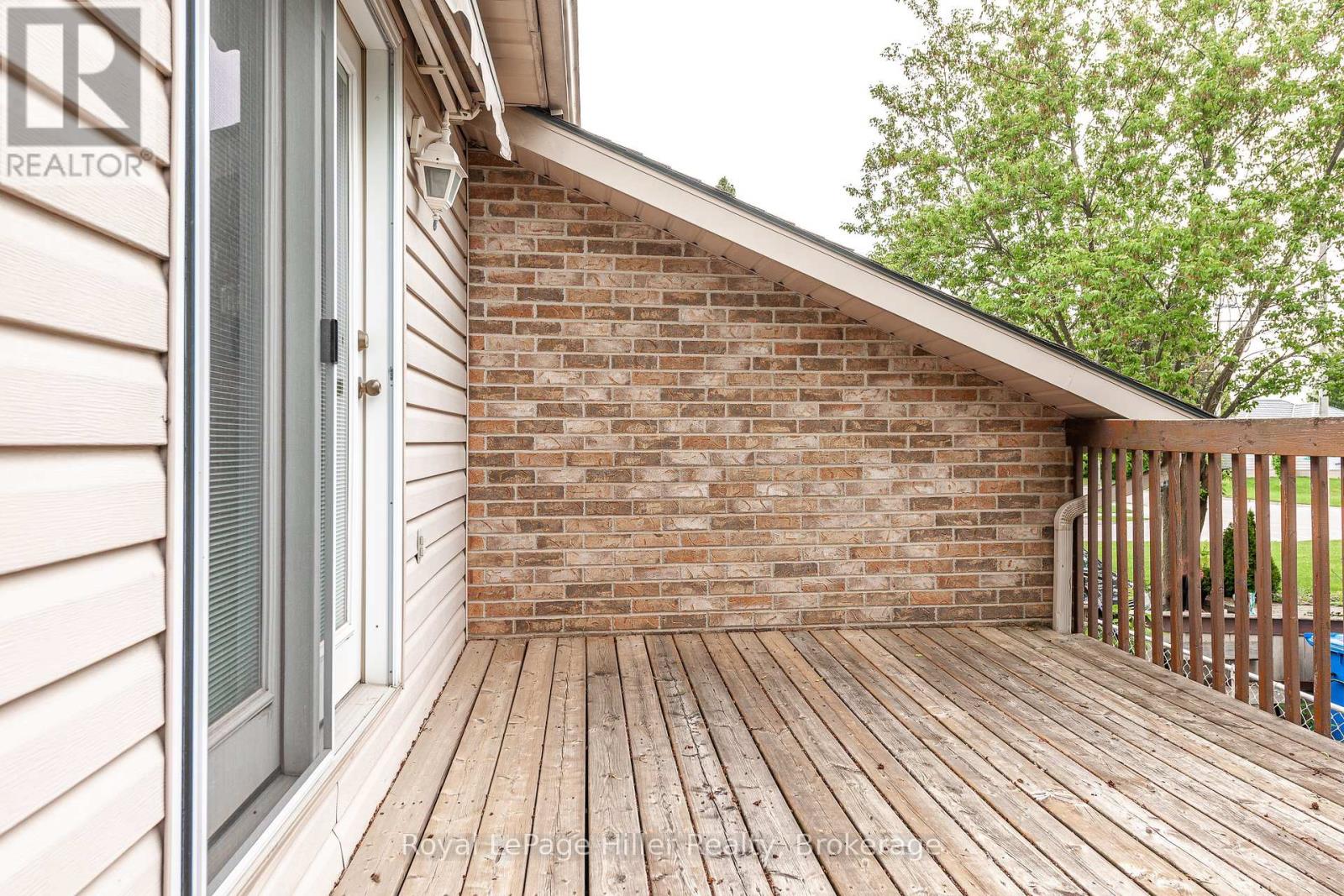 70 Pleasant Drive, Stratford, Ontario  N5A 4X3 - Photo 40 - X12179023