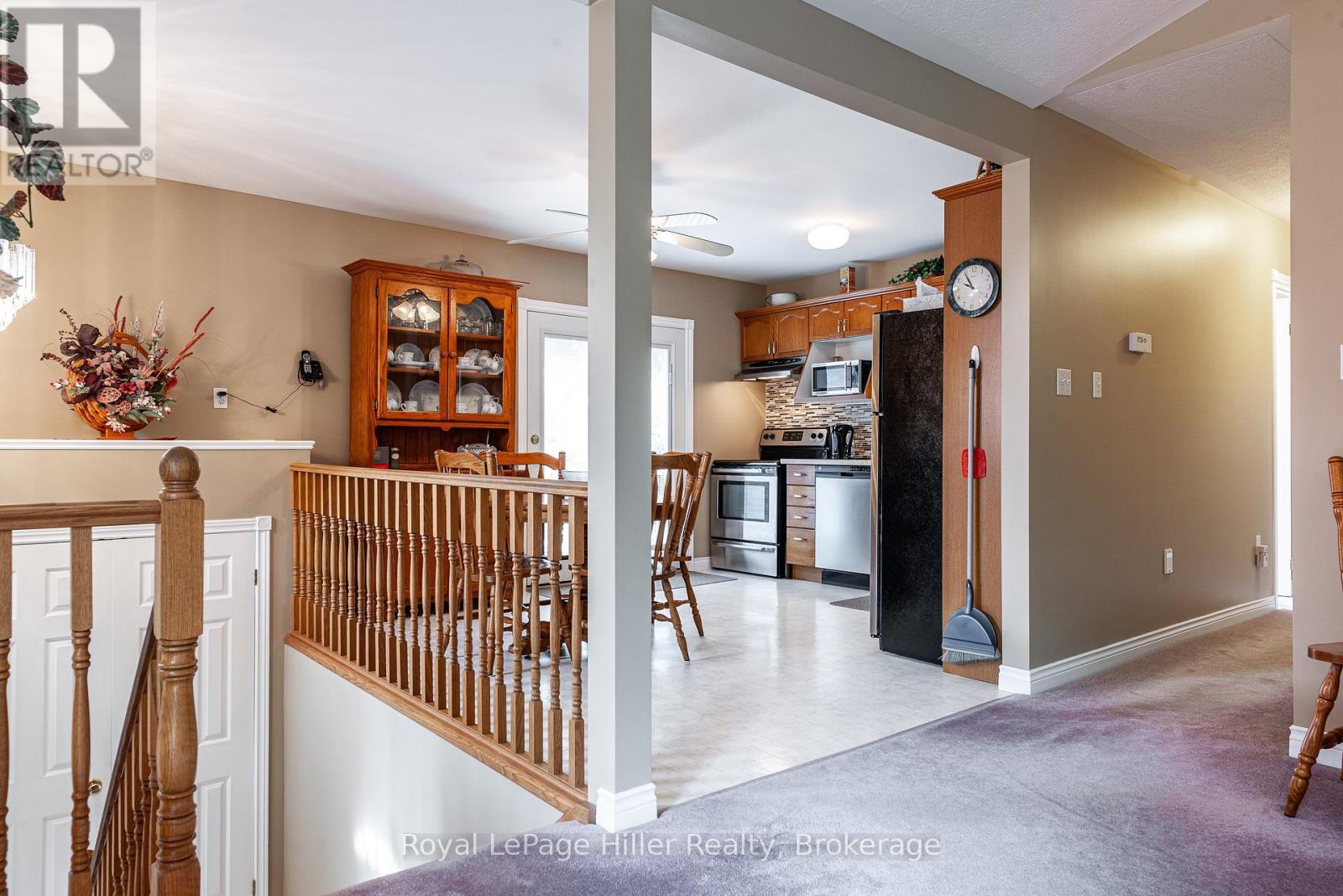 70 Pleasant Drive, Stratford, Ontario  N5A 4X3 - Photo 8 - X12179023