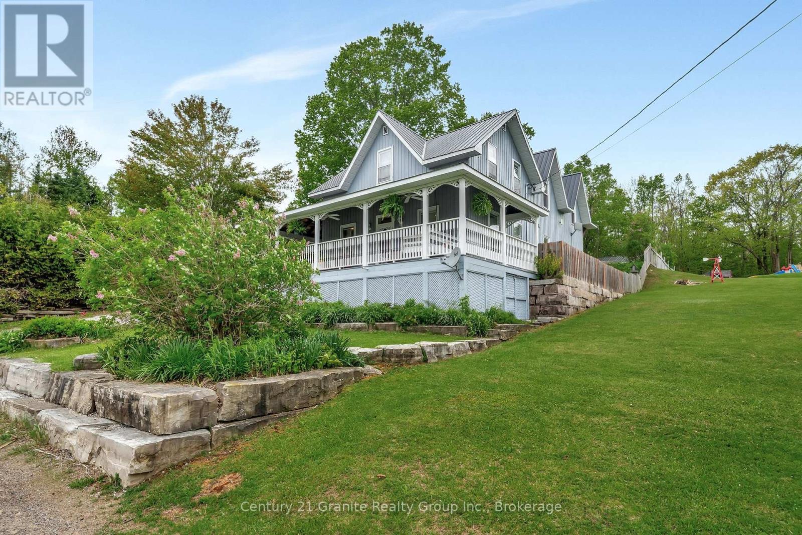 8 BEND STREET, Kawartha Lakes, Ontario