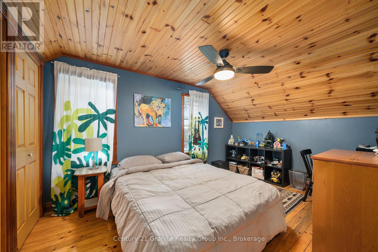 8 Bend Street, Kawartha Lakes, Ontario  K0M 2A0 - Photo 24 - X12179080