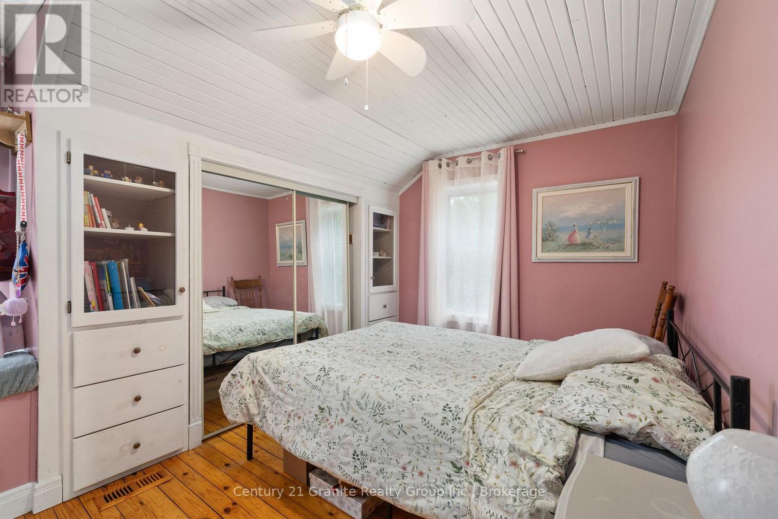8 Bend Street, Kawartha Lakes, Ontario  K0M 2A0 - Photo 26 - X12179080