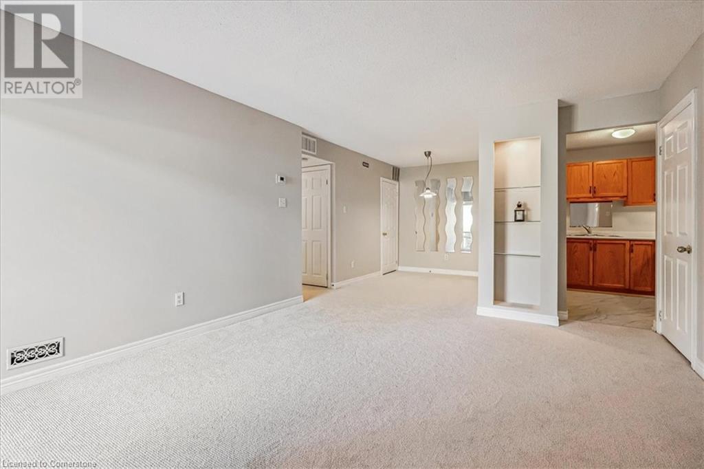 4140 Foxwood Drive Unit# 1102, Burlington, Ontario  L7M 4R4 - Photo 2 - 40734217
