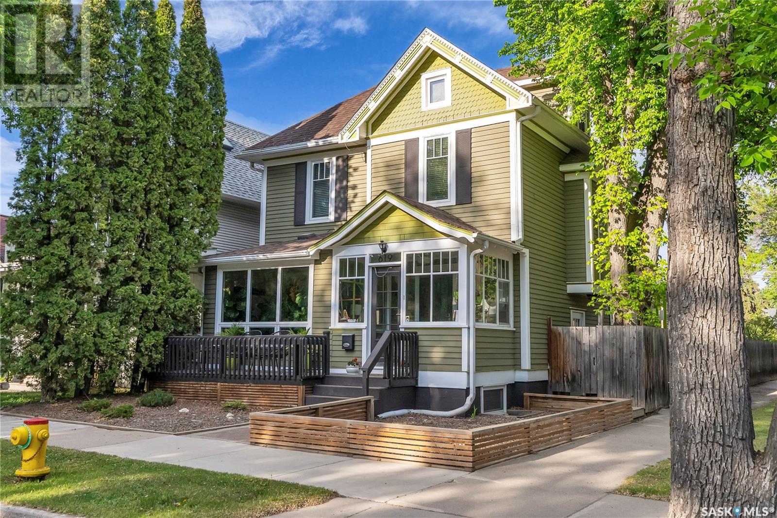 Property at 619 Lansdowne AVENUE image 1
