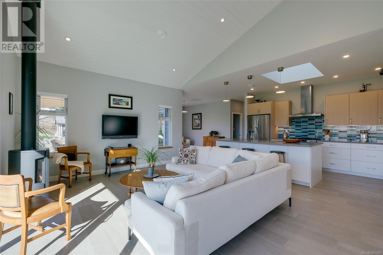 822 Wain Rd, North Saanich, British Columbia  V8L 5N8 - Photo 13 - 1001222