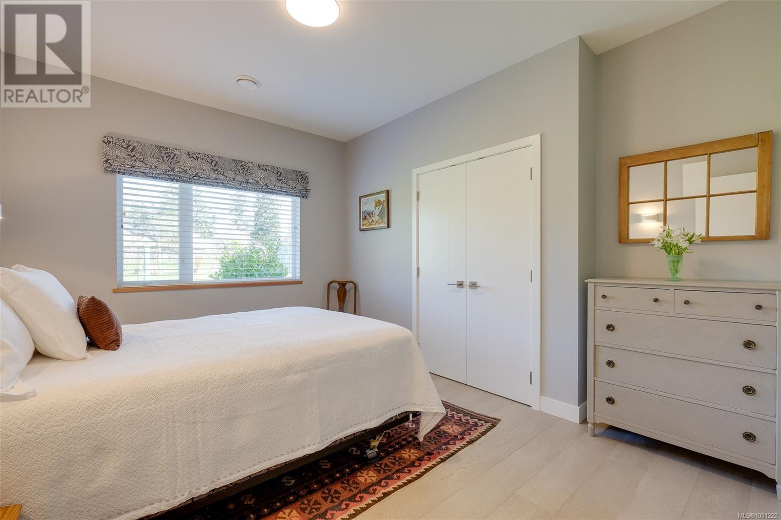 822 Wain Rd, North Saanich, British Columbia  V8L 5N8 - Photo 30 - 1001222