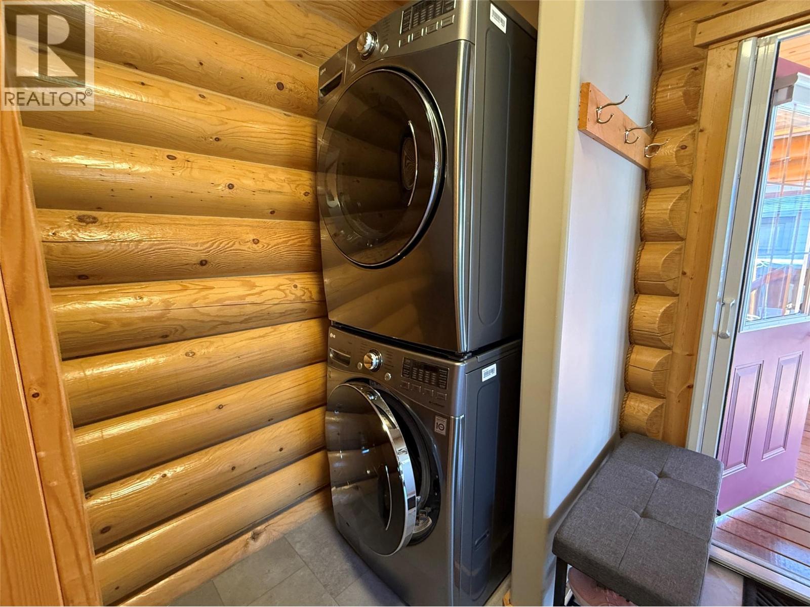 940 313th Drive, Kimberley, British Columbia V1A 3J8 - Photo 9 - 10337745