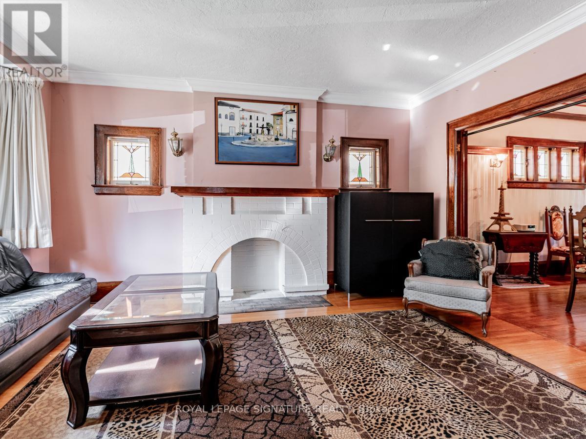 Property at 55 PINEWOOD AVENUE image 5