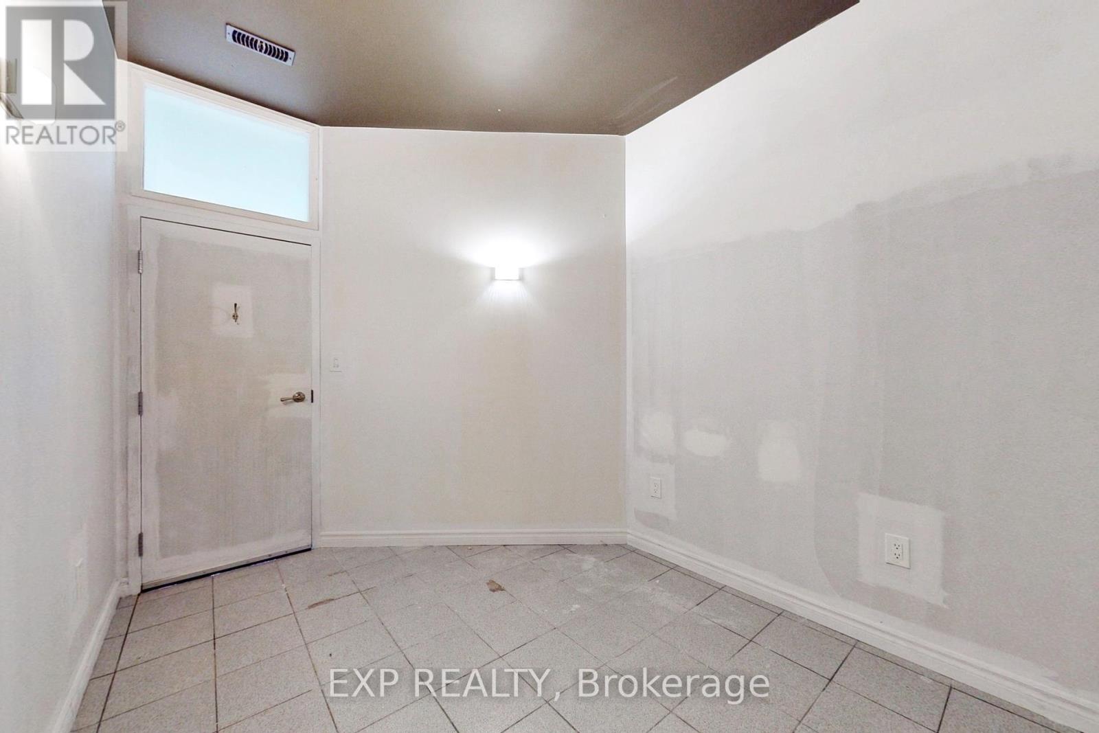 Main - 804 St Clair Avenue W, Toronto, Ontario  M6C 1B6 - Photo 16 - C12178956