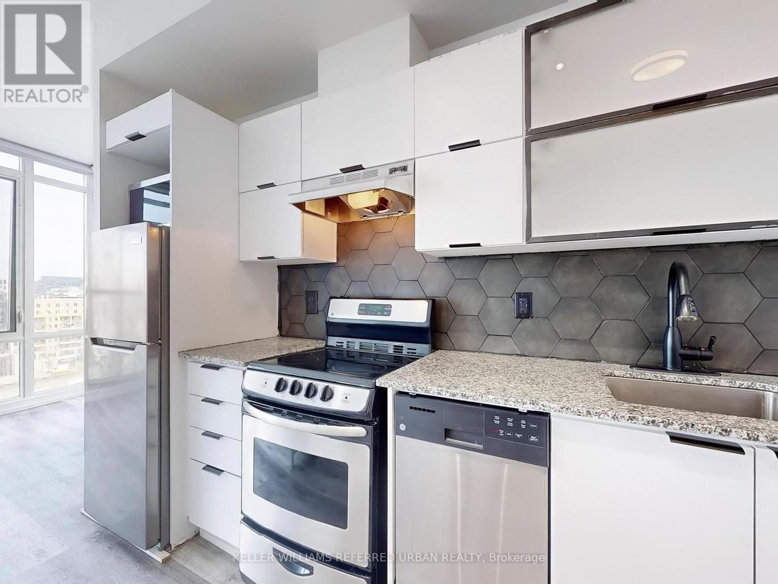 1103 - 170 Fort York Boulevard, Toronto, Ontario  M5V 0E6 - Photo 10 - C12178973