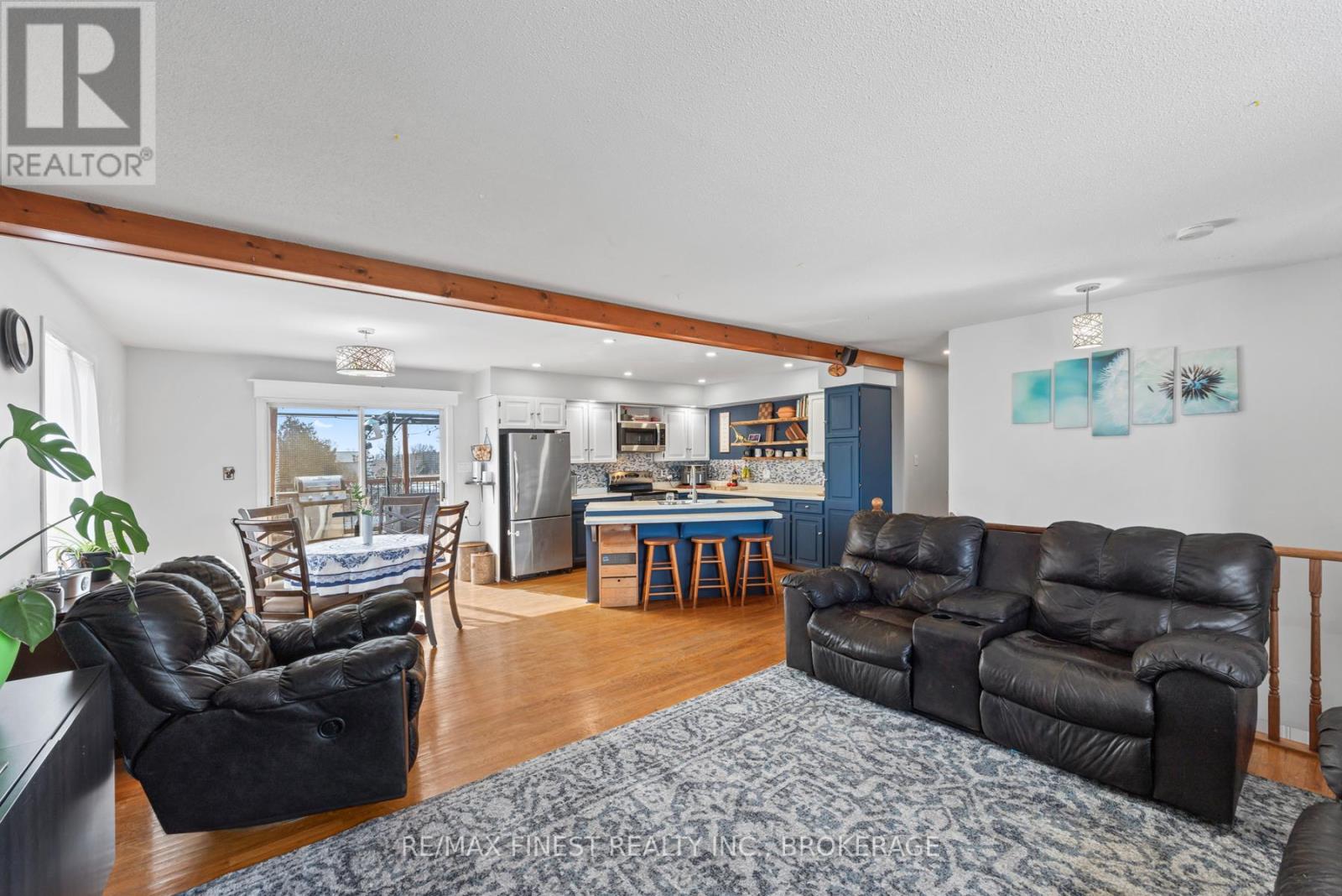 706 Caton Road, Loyalist (Lennox And Addington - South), Ontario  K0H 1G0 - Photo 10 - X12179134