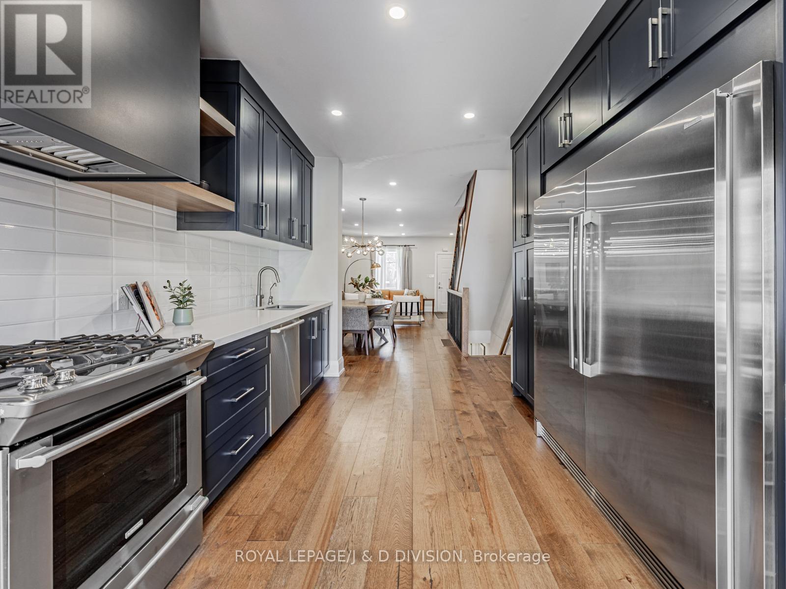 291 Highfield Road, Toronto, Ontario  M4L 2V4 - Photo 16 - E12178917
