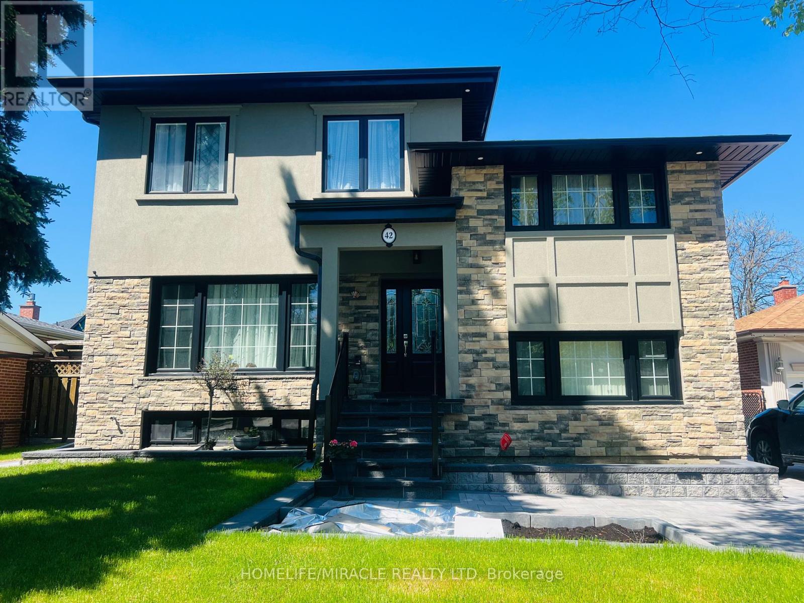 42 MARLBANK ROAD, Toronto, Ontario