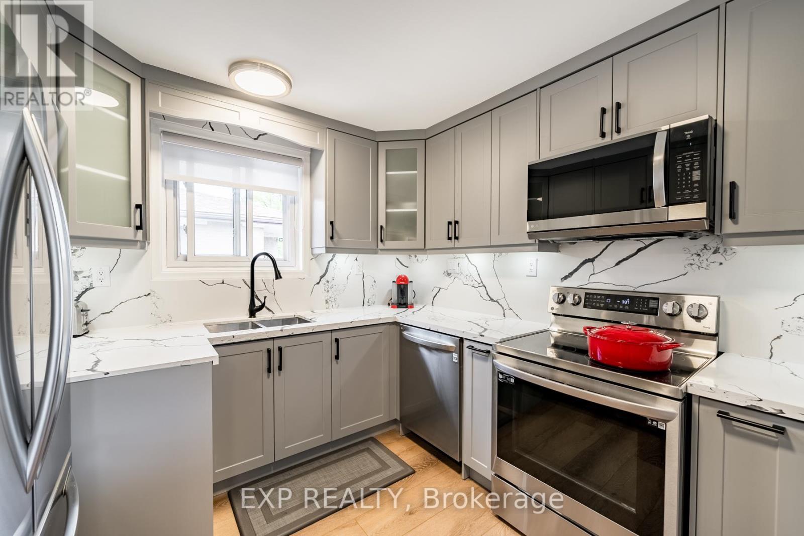 870 Modlin Road, Pickering, Ontario  L1W 1V7 - Photo 15 - E12178966
