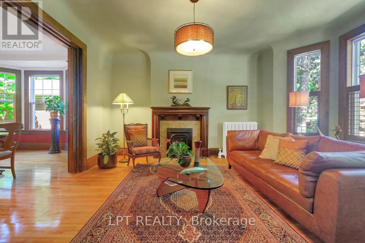 187 Glebe Avenue, Ottawa, Ontario  K1S 2C6 - Photo 6 - X12179089