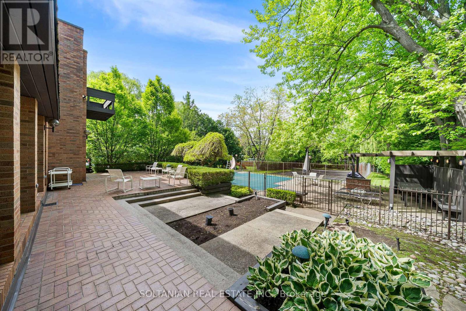 18 Old English Lane, Markham, Ontario  L3T 2T9 - Photo 43 - N12178972