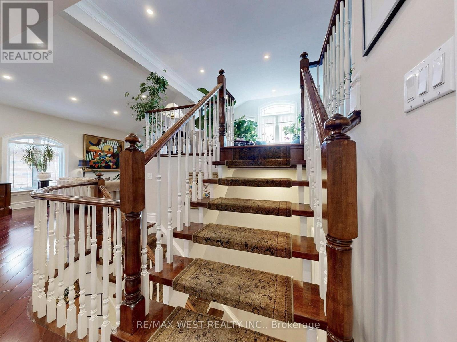 76 Petticoat Road, Vaughan, Ontario  L6A 0L8 - Photo 11 - N12179057
