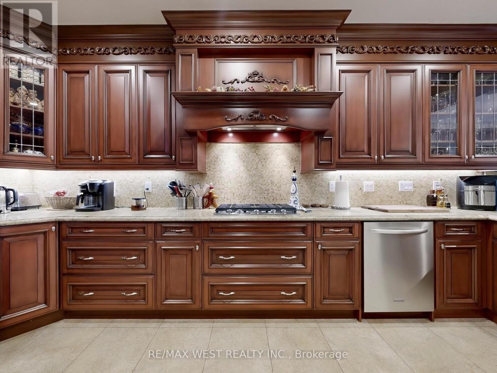 76 Petticoat Road, Vaughan, Ontario  L6A 0L8 - Photo 22 - N12179057