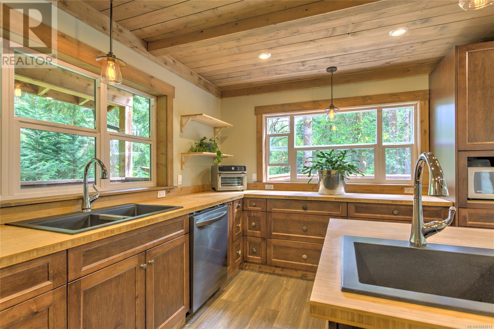 7376 Peri Rd, Lake Cowichan, British Columbia  V0R 2G0 - Photo 11 - 1001011