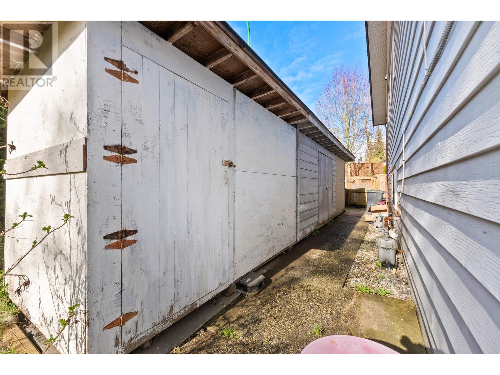 2333 Kirkstone Road, North Vancouver, British Columbia  V7J 3M1 - Photo 33 - R2984397