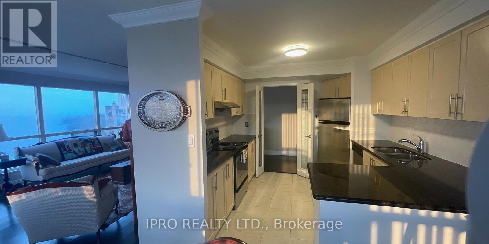 1708 - 2269 Lake Shore Boulevard W, Toronto (Mimico), Ontario  M8V 3X6 - Photo 12 - W12118494