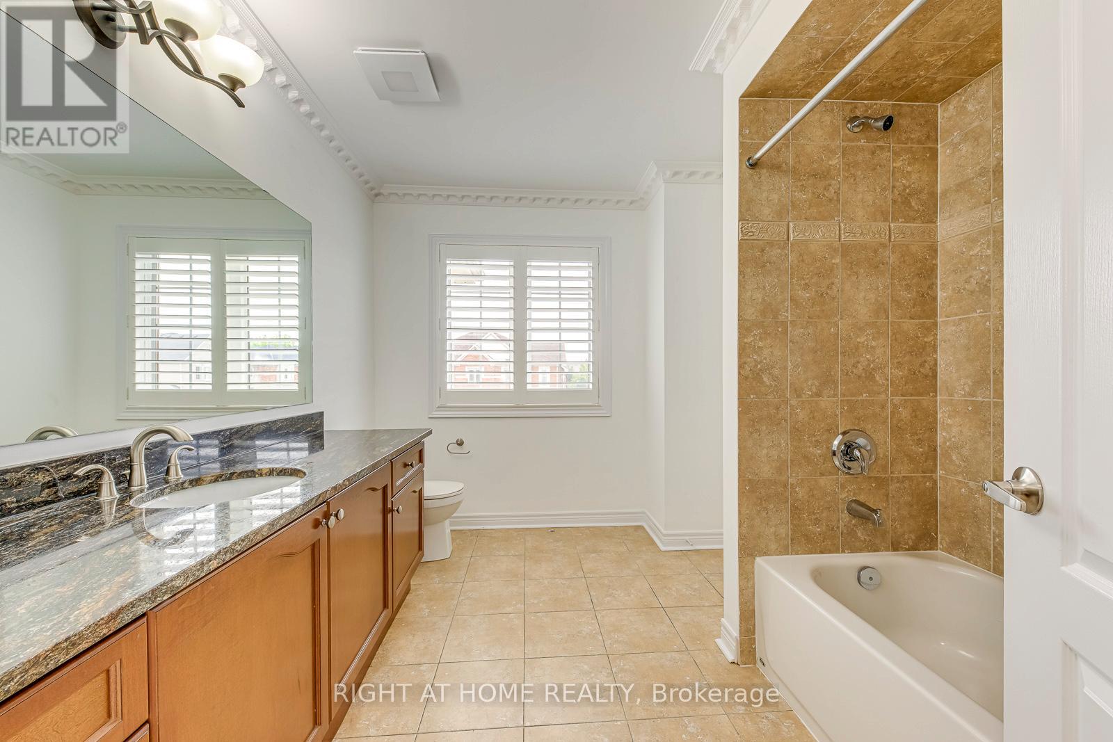 3417 Escada Drive, Mississauga, Ontario  L5M 7Y1 - Photo 31 - W12174822