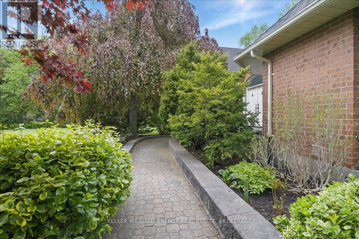 3270 Greenburn Place, Pickering, Ontario  L0H 1J0 - Photo 39 - E12165433