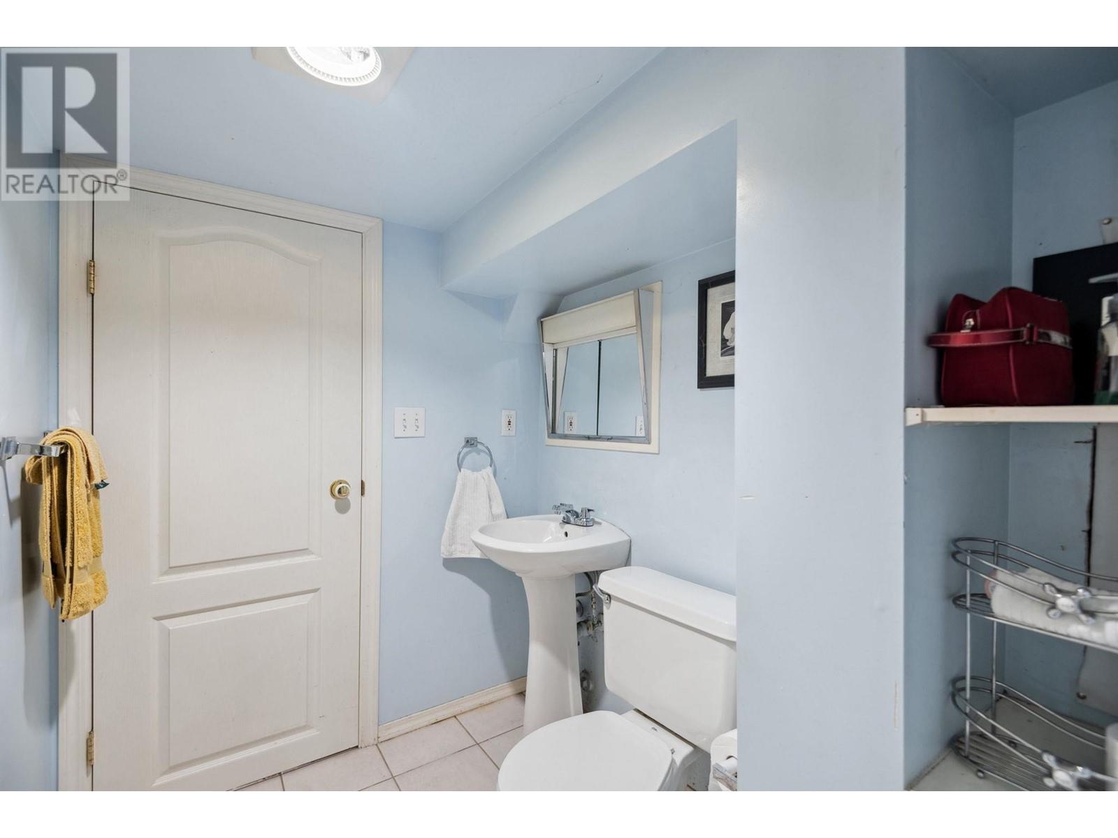 1216 Edinburgh Street, New Westminster, British Columbia  V3M 2V8 - Photo 21 - R2990365