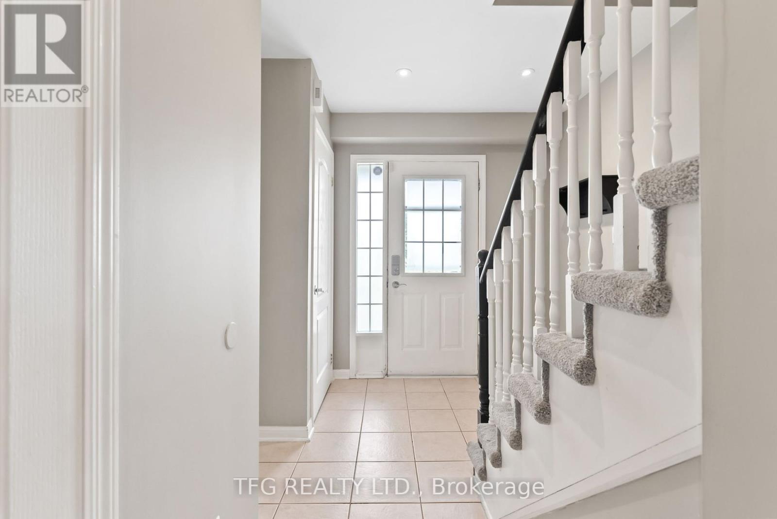 Property at 1632 GREEN ROAD image 3