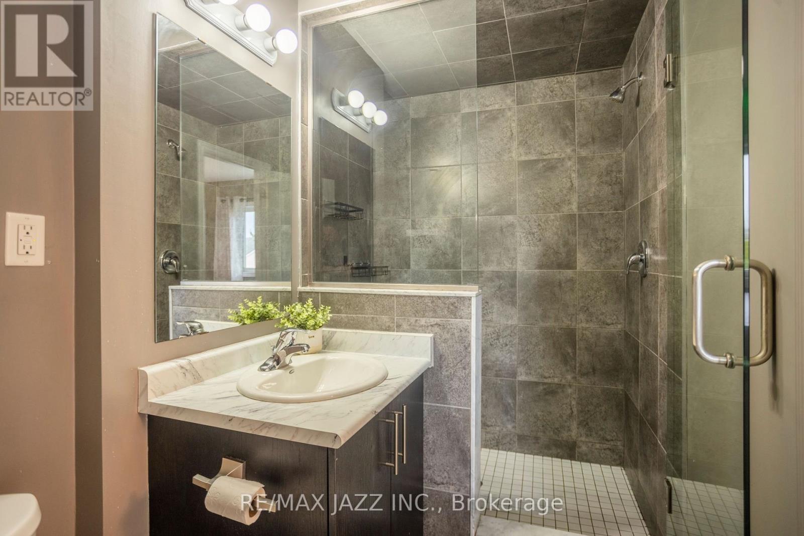 61 Markham Trail, Clarington (Bowmanville), Ontario  L1C 0S4 - Photo 18 - E12179141