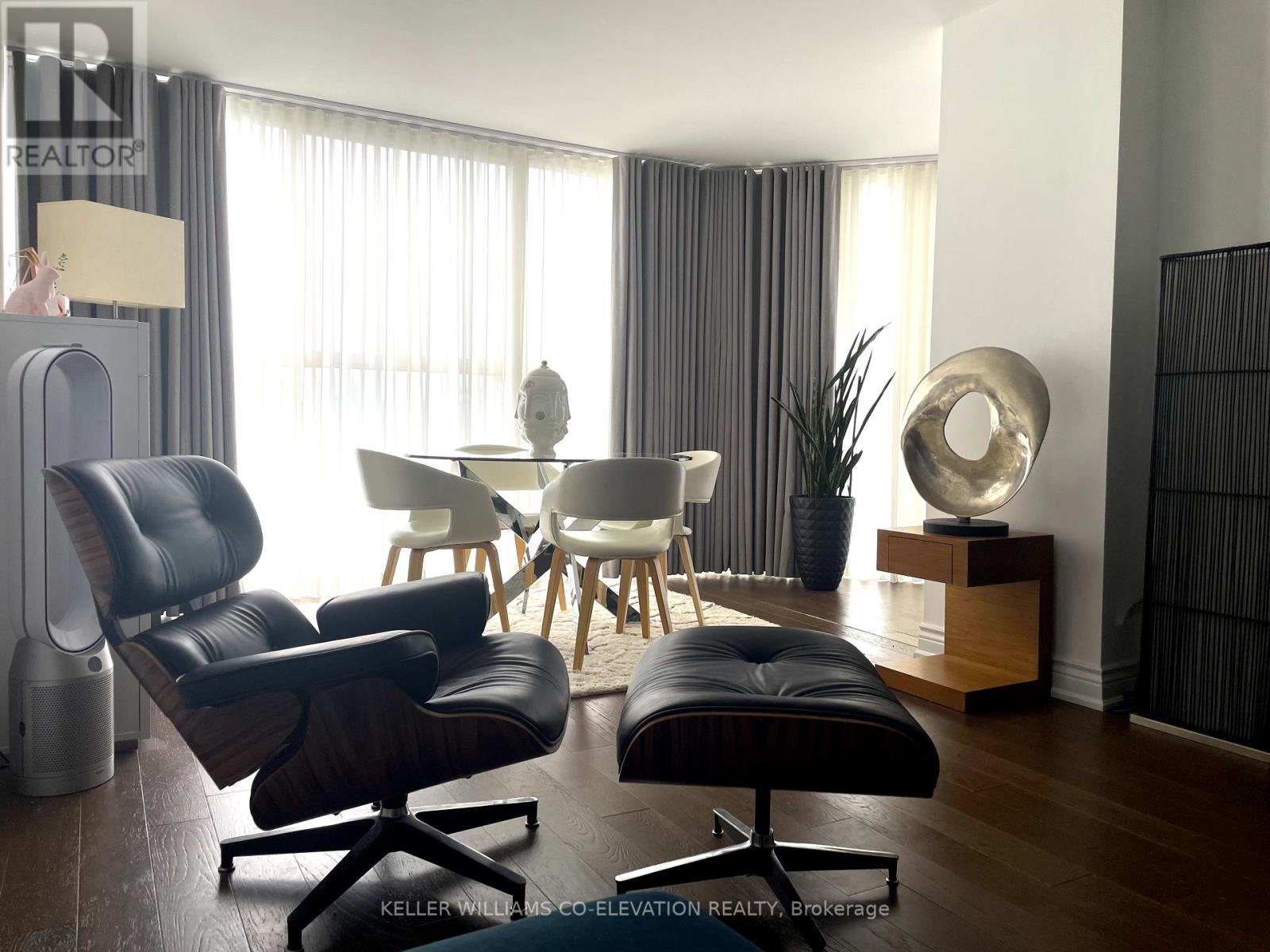 Property at 707 - 2091 HURONTARIO STREET image 3