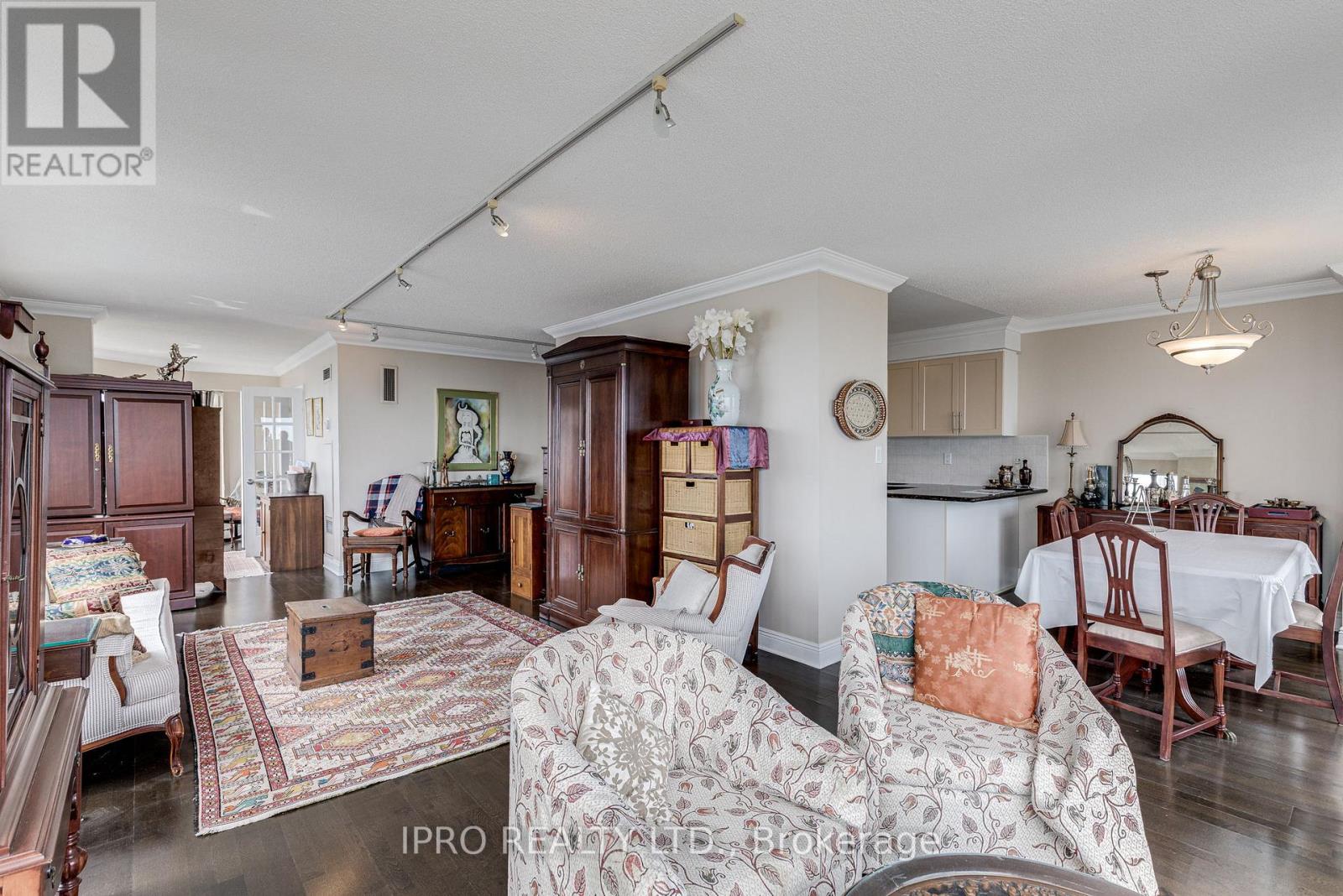 1708 - 2269 Lake Shore Boulevard W, Toronto (Mimico), Ontario  M8V 3X6 - Photo 8 - W12118494