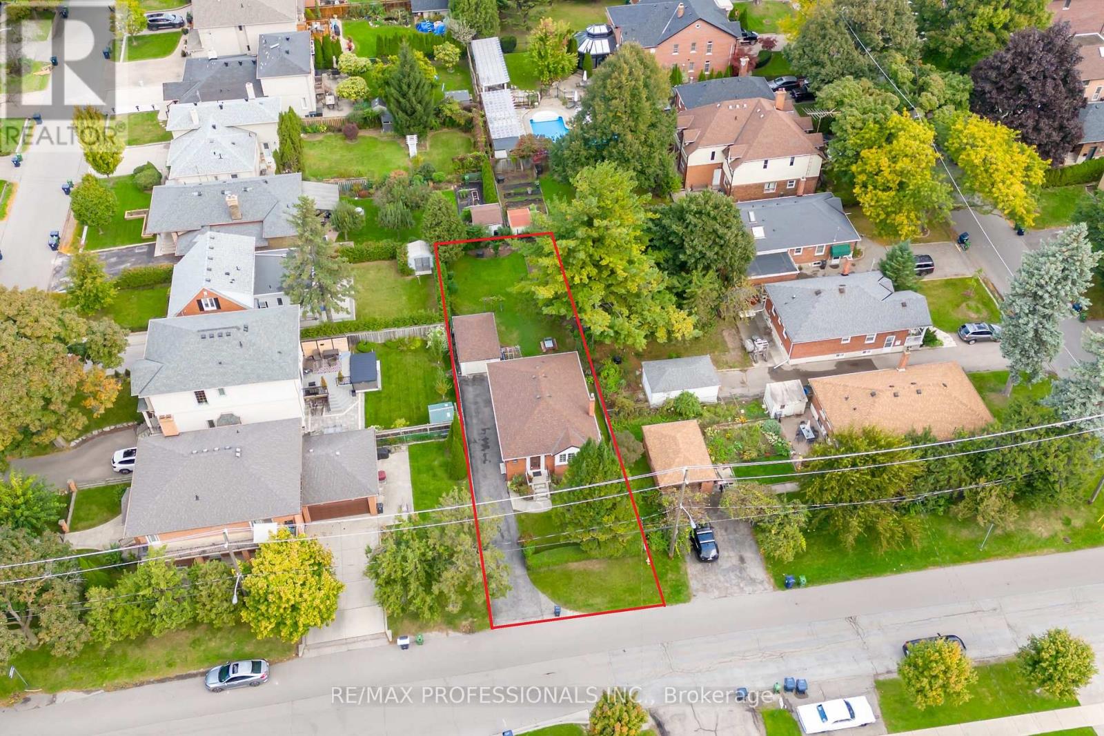 312 Dalesford Road, Toronto, Ontario  M8Y 1G7 - Photo 6 - W12178919