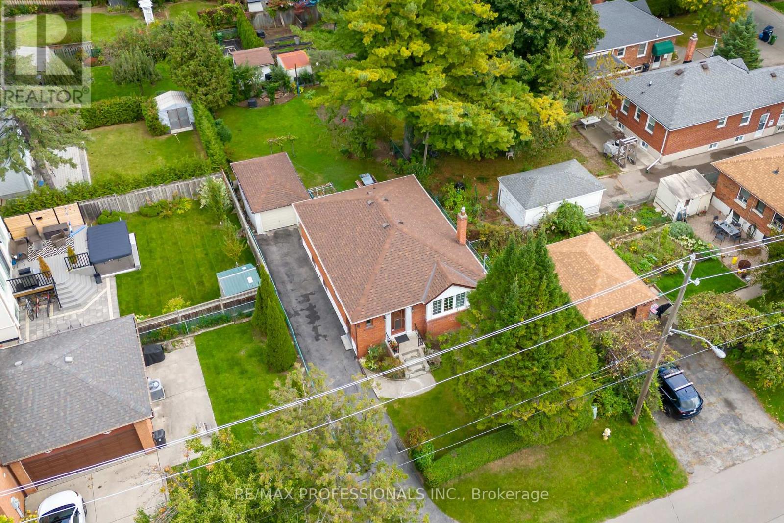 312 Dalesford Road, Toronto, Ontario  M8Y 1G7 - Photo 8 - W12178919