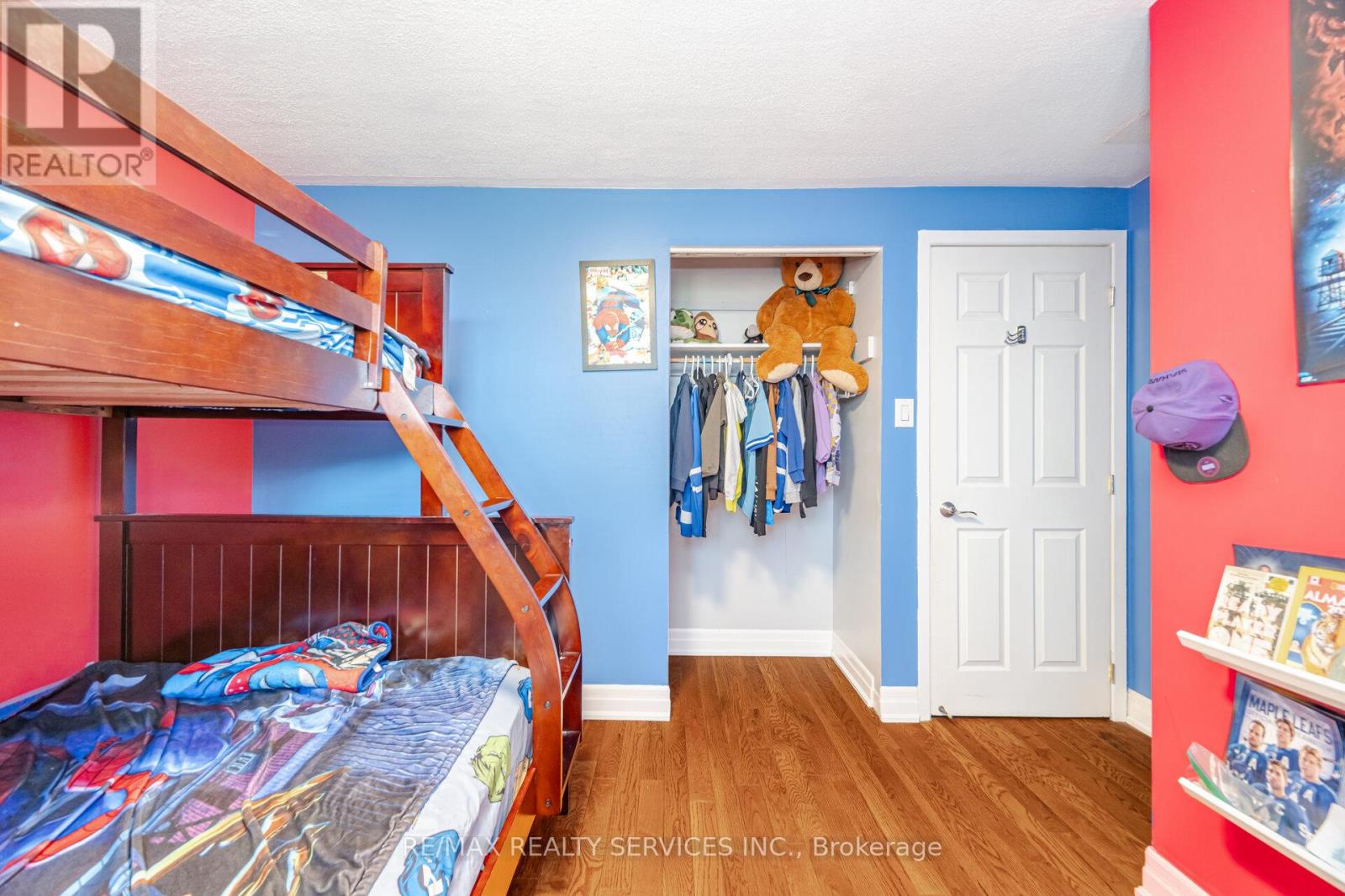 8 Reigate Avenue, Brampton, Ontario  L6V 2C9 - Photo 18 - W12178927