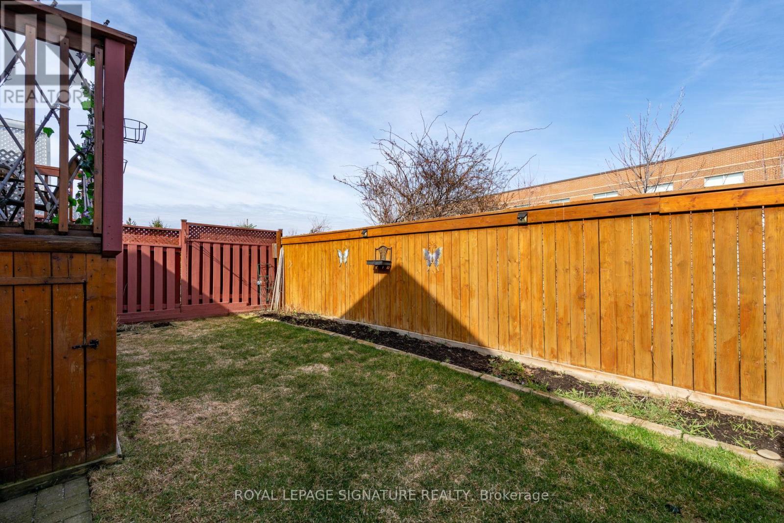 20 Thimbleberry Street, Brampton, Ontario  L7A 3L3 - Photo 38 - W12178939