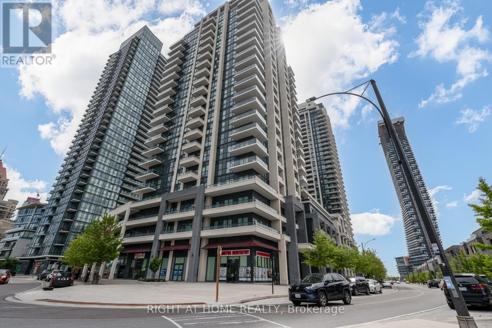 505 - 4085 Parkside Village Drive, Mississauga, Ontario  L5B 0K9 - Photo 1 - W12178943