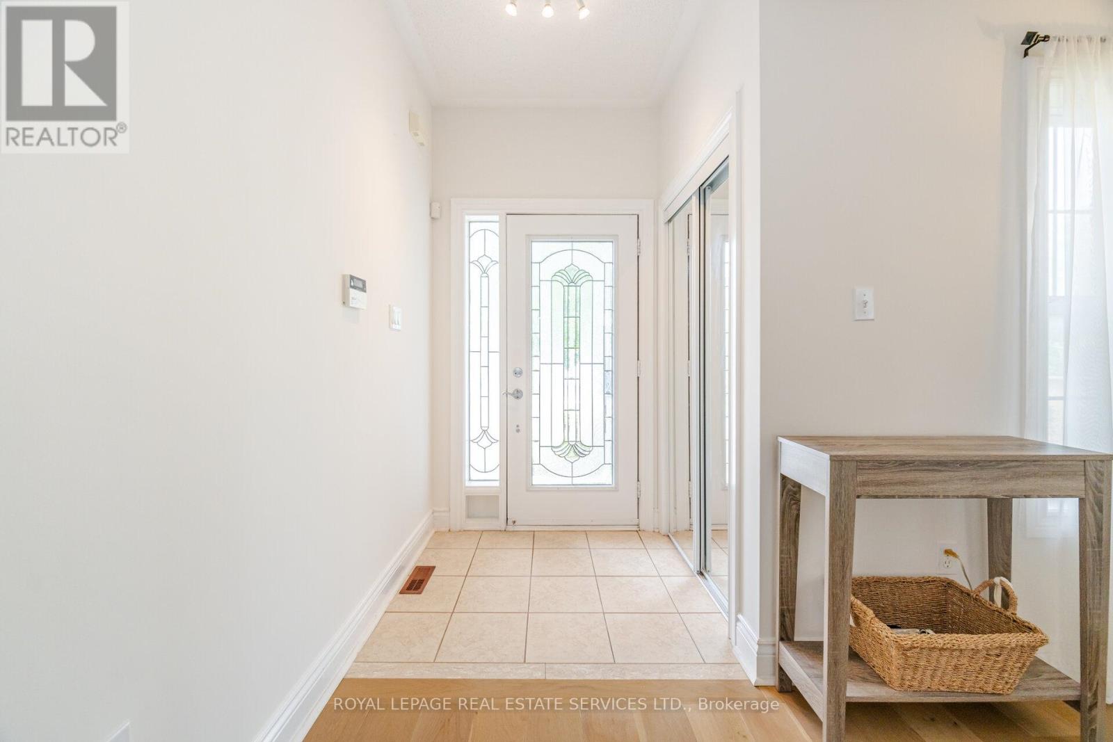 3896 Bloomington Crescent, Mississauga, Ontario  L5M 7H4 - Photo 7 - W12178950