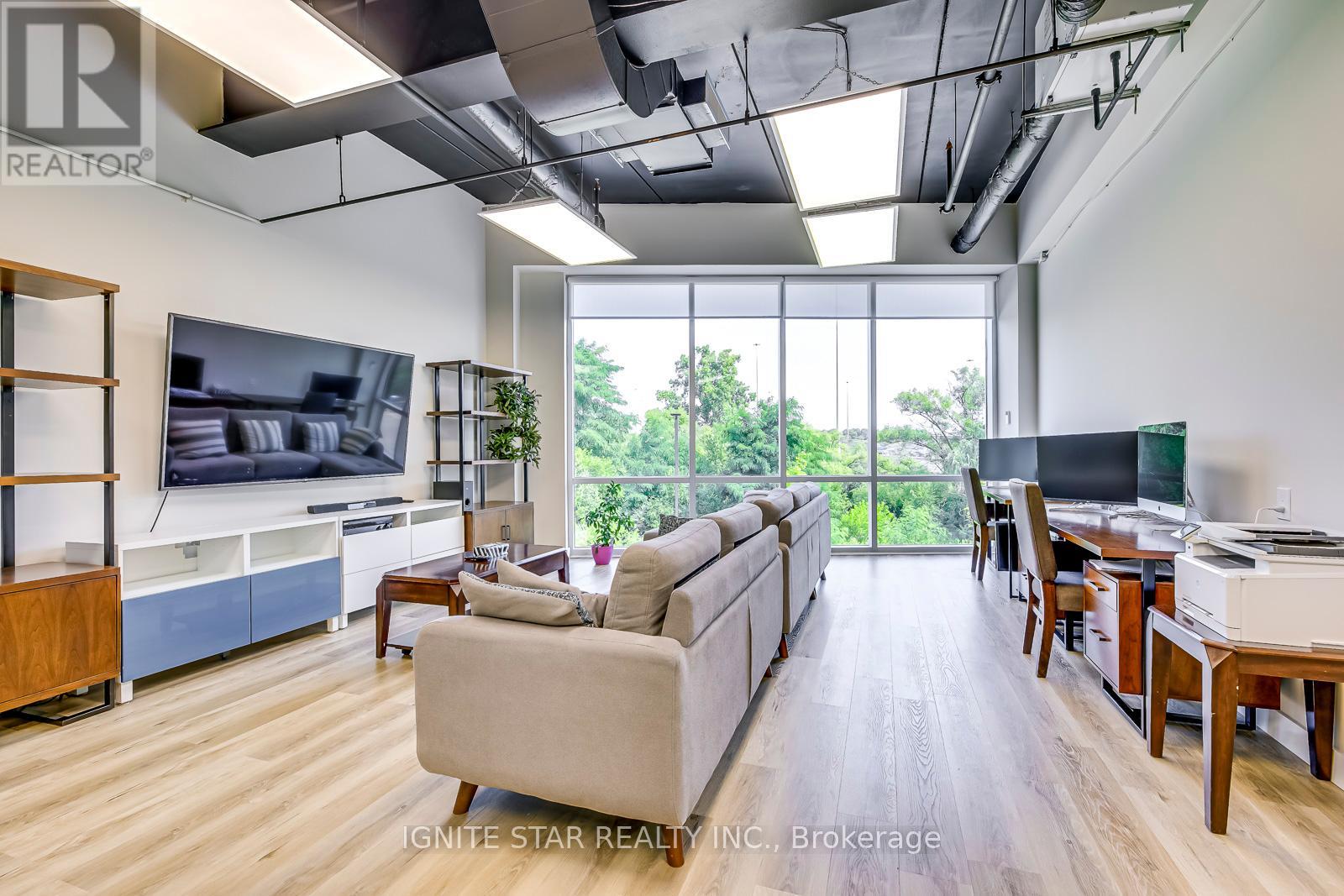 208 - 1670 North Service Road E, Oakville (Qe Queen Elizabeth), Ontario  L6H 7G3 - Photo 21 - W12178963