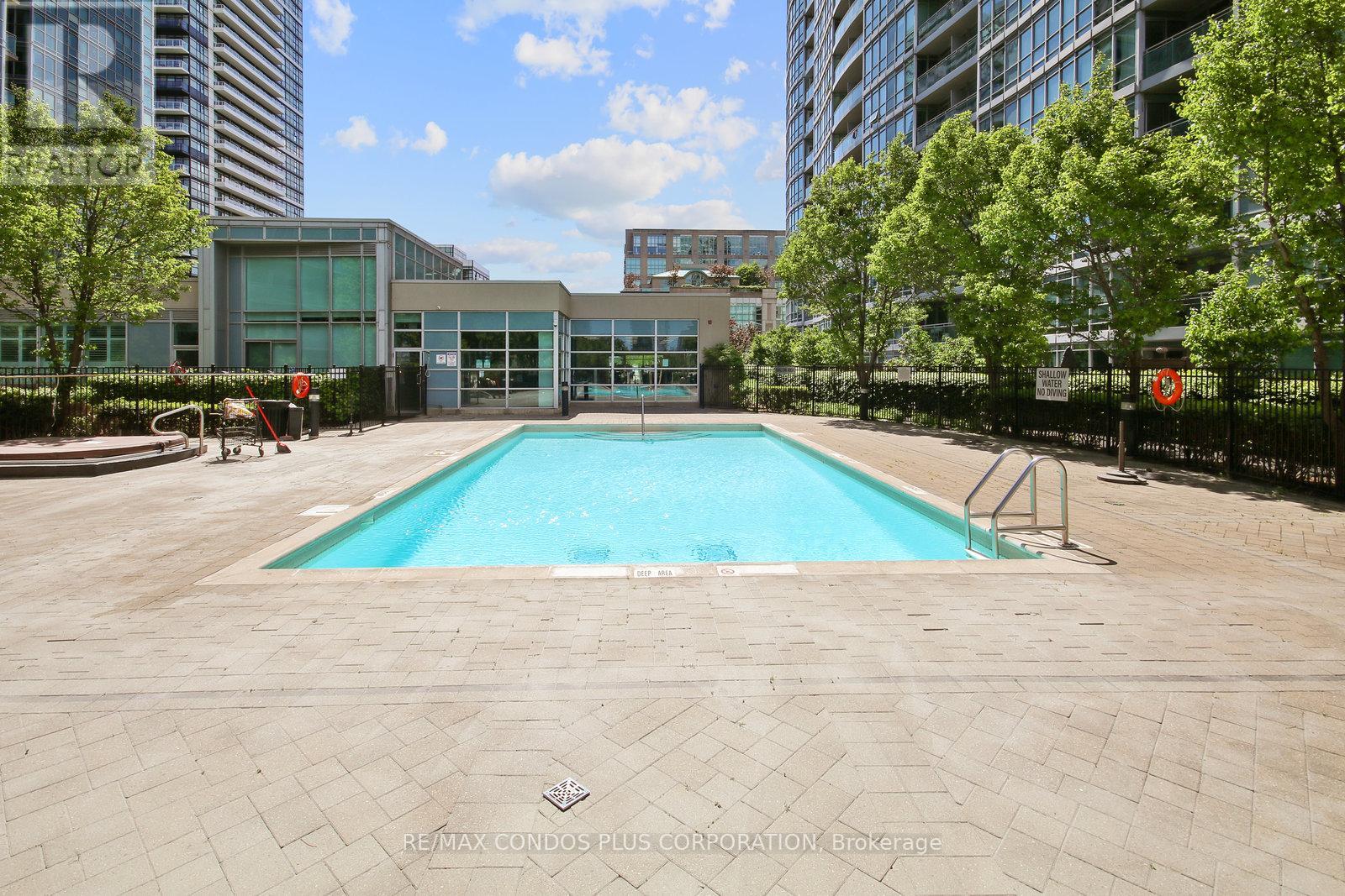 912 - 155 Legion Road N, Toronto, Ontario  M8Y 0A7 - Photo 18 - W12179007